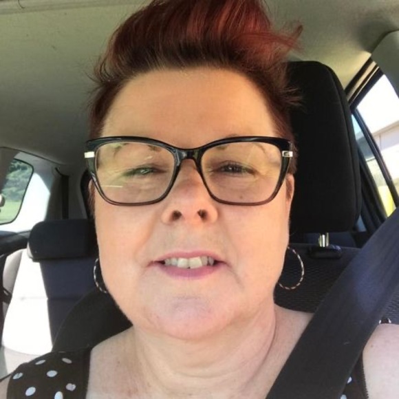 Meet your Posher, Celine - Picture 1 of 1